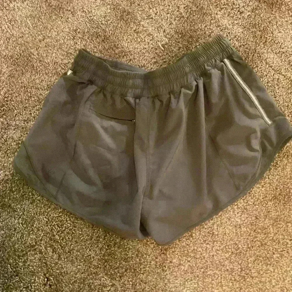 CRZ (Amazon) yoga athletic shorts. - Picture 4 of 7